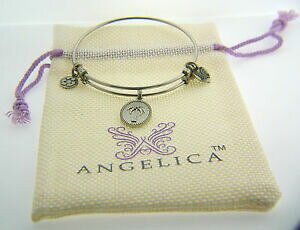yzANZT[@lbNXAWFJp[c[`[uXbgnuevo angelica palmera encanto pulsera con plata acabado wgel1102