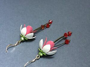 yzANZT[@lbNXRNV{w~AGiS[htNVACOesmalte de bohemia de coleccin de metal en oro pendientes de flor fucsia