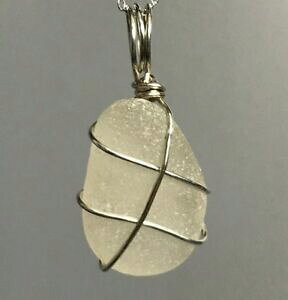 �y���������z�A�N�Z�T���[�@�l�b�N���X�K���X�x�C�����ghecho a mano de cristal blanco seaglass collar mar joyasda de san valentn