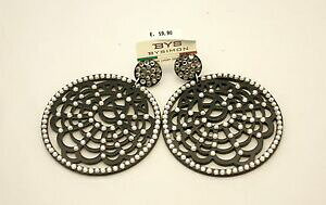 �y���������z�A�N�Z�T���[�@�l�b�N���Xpendientes largos a goccia bysimon de resina negro y cristales blancos