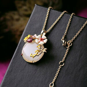 【送料無料】アクセサリー ネックレスコリアーブランオリジナルベージュcollier pendantif email fleur blanc libellule coccinelle beige original l5
