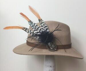 yzANZT[@lbNXfBAWXgLWsu[`lady amatista faisn amp; marab pluma broche con caballo sombrero pin
