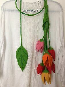 �y���������z�A�N�Z�T���[�@�l�b�N���X�E�[���Z�[���`���[���b�vcollar de lana afieltrada la venta flores tulipanes mujer