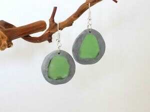 �y���������z�A�N�Z�T���[�@�l�b�N���Xboucles verre dpoli vert polymre argent