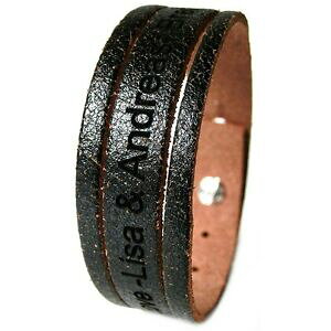 �y���������z�A�N�Z�T���[�@�l�b�N���X�u���X���b�ghombre favorito pulsera pulsera con grabado 1,7 cm protegersenegro u