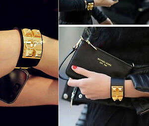 �y���������z�A�N�Z�T���[�@�l�b�N���X�u���X���b�g�u���X���b�g celebridad ancho de cuero de imitacin brazalete pulsera brazalete con tachuelas nuevo