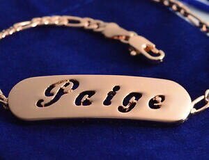 �y���������z�A�N�Z�T���[�@�l�b�N���X�S�[���hpaigenombre en un pulseraplateadochapado en oro 18ctregalos para ella