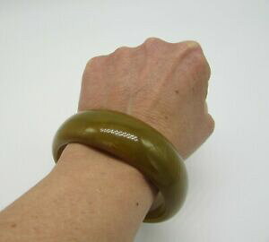 �y���������z�A�N�Z�T���[�@�l�b�N���X�u���X���b�g�r���e�[�W�x�[�N���C�g���F�[���I���[�u�I���[�u�O���[���x�[�N���C�g�u���X���b�gbracelet jonc vintage baklite couleur vert olive olive green bakeli