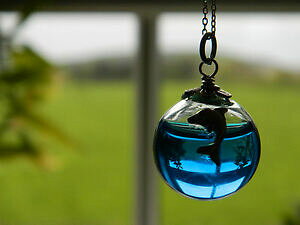 �y���������z�A�N�Z�T���[�@�l�b�N���X�@���j�[�N�f���t�B�[�m�V���o�[�l�b�N���X�K���X�S�[���f���{�[��unique capricciosa nautico vetro sfera dorata con ciondolo delfino argento 925 collana regal