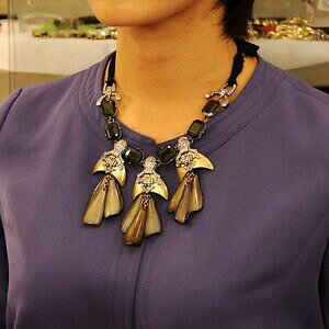 yzANZT[@lbNX@RAx[W_IWicollier pendantif fleur beige carr vert retro moderne original soire qt 10