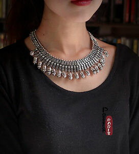 yzANZT[@lbNX@Vo[lbNX^bZGXjbNre[WIWiobNlbNcollana argentato tassel vintage etnico barocco originale ras collo qt 9