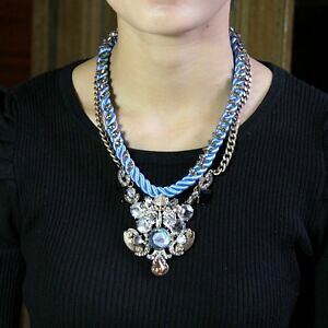 �y���������z�A�N�Z�T���[�@�l�b�N���X�@�R���A�[�N���X�^�����_���I���W�i��collier corton bleu chaine deux rangs cristal moderne original soire srk 1