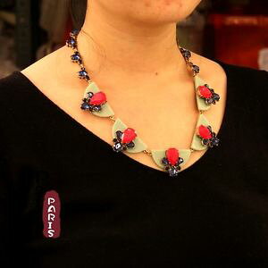 yzANZT[@lbNX@lbNX`F[lCr[x[WbhIWigcollana a catena blu navy beige rosso retr originale sera matrimonio jcr 16