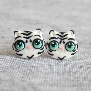 �y���������z�A�N�Z�T���[�@�l�b�N���X�@�z���C�g�^�C�K�[�C�������O�X�^�b�hwhite tiger animali zoo stud simpatici regali per bambini bambina outfit orecchini jewelry