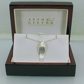 【送料無料】アクセサリー　ネックレス　スターリングシルバーリーフネックレスペンダントspeciale regalo argento sterling 925 collana con pendente foglia, 1846cm