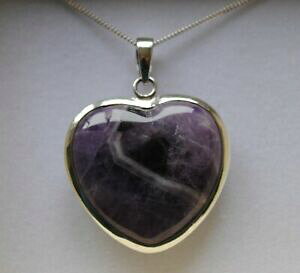 yzANZT[@lbNX@Vo[VFuAWXglbNXy_g{bNXgrande 925 chevron color argento con ametista collana con pendente cuore in confezione regalo