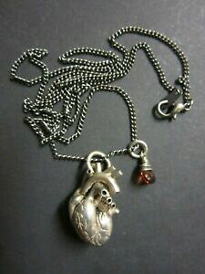 �y���������z�A�N�Z�T���[�@�l�b�N���X�@�u�����Y�V���o�[�v���[�gpendente heart anatomico con granatobianco bronzo, argento piastra