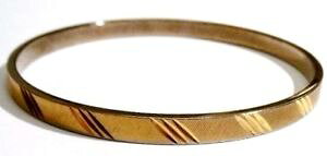 yzANZT[@lbNX@^uXbggbvlBe[Wbracelet rigide finement grav top couleur or sign monet bijou vintage 4436