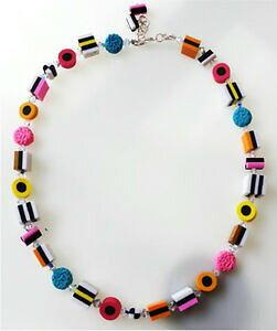 yzANZT[@lbNX@nhChoZbglbNXXtXL[{bNXhandmade bertie basset liquirizia allsorts collana swarovski nella casella bellissimo