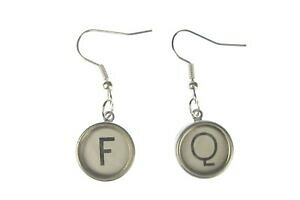 【送料無料】アクセサリー ネックレス レターイヤリングヴィンテージタイプライターキー?desiderio lettere orecchini vintage macchine da scrivere tasti miniblings bianco m