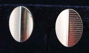 yzANZT[@lbNX@re[WNES[hCOvintage firmato trifari corona color oro ovale clipon orecchini