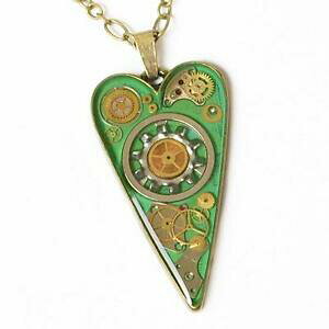 yzANZT[@lbNX@O[n[glbNXy_guYMANbNsteampunk cuore verde collana ciondolo bronzo ingranaggi ingranaggio orologio resina parti univ