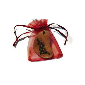 yzANZT[@lbNX@t[nhlbNXy_gJX^}CYcollana con fiore floreale fatto a mano in legno inciso charm ciondolo su misura regalo