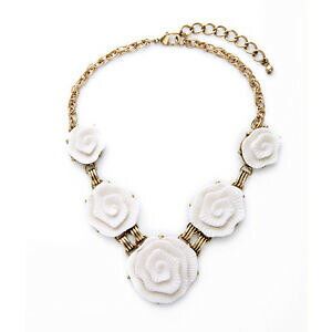 �y���������z�A�N�Z�T���[�@�l�b�N���X�@�R���A�[�R�[�g�u�����r���e�[�Wcollier dor court fleur blanc vintage qt 1