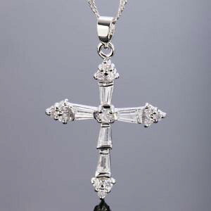 yzANZT[@lbNX@`F[y_gzCgkzCgS[hNXda donna catena ciondolo croce zirconi bianchi 750 oro bianco 18k dorato argento a1734s