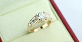 【送料無料】アクセサリー　ネックレス　ピンクゴールドクリスタルlusso anello da donna oro rosa 18k pl cristallo anello di fidanzamento