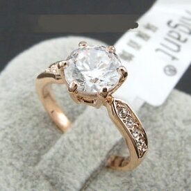 【送料無料】アクセサリー　ネックレス　リングピンクゴールドクリスタルprezioso lusso anello da donna oro rosa 18k pl cristallo anello di fidanzamento