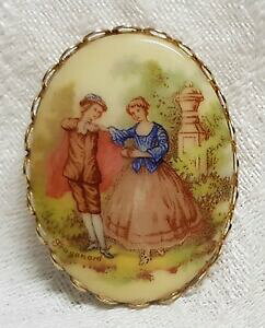 �y���������z�A�N�Z�T���[�@�l�b�N���X�@�K�����g�t���S�i�[��ancien bijou broche porcelaine scne galante sign fragonard mtal dor t1