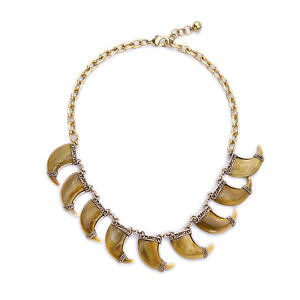 yzANZT[@lbNX@RA[R[gOrAobNcollier dor court corne ox ethnique gravure original retro osc 5