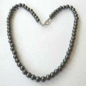 yzANZT[@lbNX@lbNXw}^Cg`[Ncollana donna girocollo con sfere di ematite 8 mm 47 cm 124 p