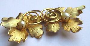 yzANZT[@lbNX@tBre[Wbroche dore or fin ancien bijou vintage feuille finement grave perle fine 2974