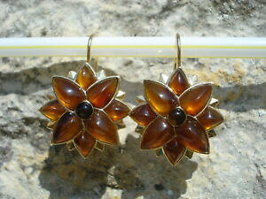 yzANZT[@lbNX@Be[Wl^h[belles boucles doreilles vintages griffees monetmetal dore