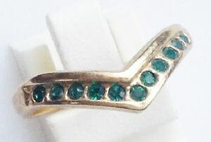 �y���������z�A�N�Z�T���[�@�l�b�N���X�@���g���t�H�[��bague fianailles rtro couleur or rhodi forme v cristaux vert meraude t555