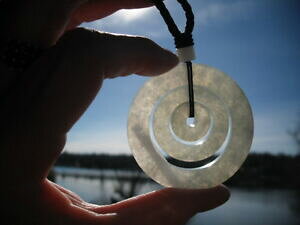 �y���������z�l�b�N���X�@���C�g�O���[���y���_���gfine icy ice certd genuine untreated grade a light green jadeitejade pendant
