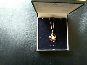 yzlbNX@Be[W{bNX`F[vintage 9ct fine gold chain with filigree heart and central pearl unworn in box
