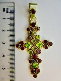 【送料無料】ネックレス　シルバークロスペンダントガーネットシトリン925 st silver cross pendant with garnets amp; peridots amp; citrine