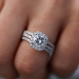 【送料無料】ネックレス　ハローブライダルセットkホワイトゴールド250ct roundcut moissanite halo bridal set engagement rings 14k white gold over