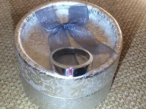 yzlbNX@X^CbVzCgS[hsNTt@CAOstylish 9ct white gold and pink sapphire ring