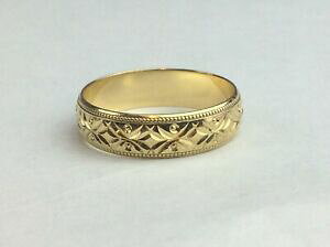 �y���������z�l�b�N���X�@�S�[���h�{�[�_�[�T�C�Y�J�b�g9ct gold bright cut engraved decoration with milligrain border size uk x