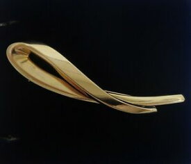 【送料無料】ネックレス　イエローゴールドブローチグラムfine 9ct yellow gold brooch length 64 mm 45 grams