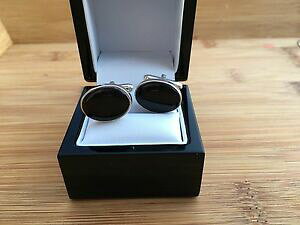 �y���������z�l�b�N���X�@�E�B�b�g�r�[�W�F�b�g�w���g�J�t�X�����Nj832whitby jet solid silver gents cuff links j832