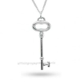 【送料無料】ネックレス　925 スターリングペンダント925 sterling silver oval small key pendant