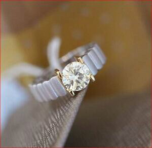 yzlbNX@EhzCgJbgg[j[NX^[OVo[2ct round cut white moissanite 2 tone unique engagement ring 925 sterling silver