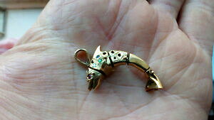 yzlbNX@CJy_gC`a lovely gem set 9ct gold articulated dolphin pendant 16 inch vgc