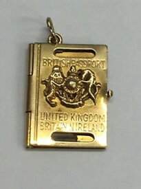 【送料無料】ネックレス　ヴィンテージゴールドパスポートvintage 9ct gold passport charm 32grams 1966