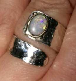 【送料無料】ネックレス　オーストラリアオパールリングスターリングシルバーゴールドソリッドnatural australian fire opal ring solid hammered sterling silver vtg 9ct gold